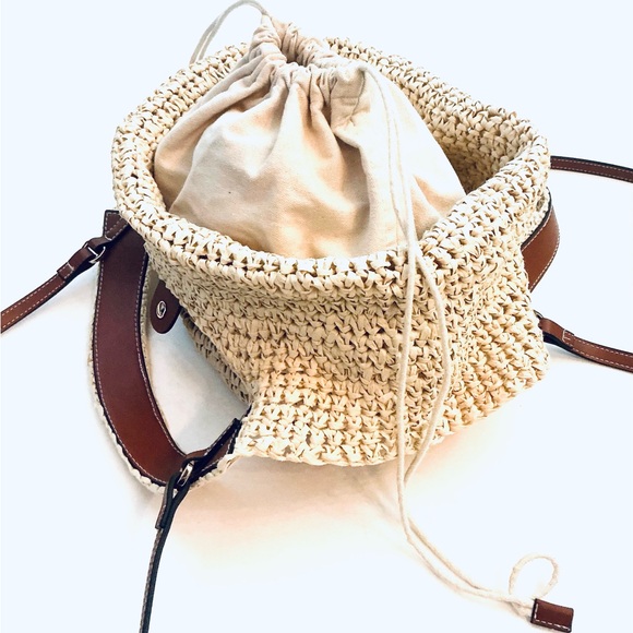 MANGO, Women's Handmade Braided Natural Fiber Shopper Bag Style, EUC - Picture 3 of 16